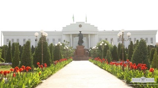 1-декабрь – Қарақалпақ тилине Мәмлекетлик тил бийлиги берилген күн