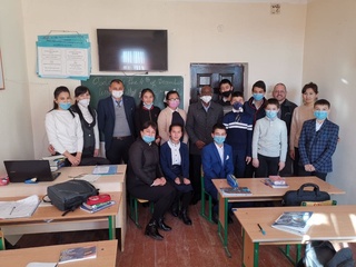 Prezident maktabining xorijlik o'qituvchilari mahalliy pedagoglar  bilan tajriba almashdi