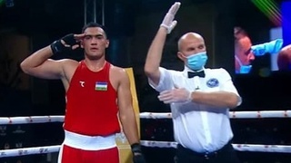 Узбекский супертяжеловес Лазизбек Муллажонов нокаутировал кенийца