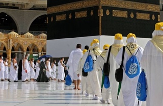 Saudiya bolalar Hajga olib borilishiga taqiq qoʻydi