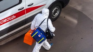 Суточный прирост заболевших COVID-19 в России приблизился к рекордному