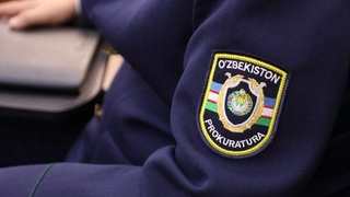 Қашқадарёда прокуратура терговчиси 5 минг доллар пора билан ушланди