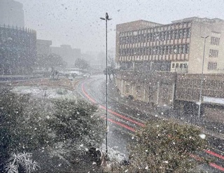 Ба ҶАҶ  зимистон омад: Африқои Ҷанубиро барф фаро гирифт