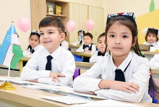 В новом учебном году в Узбекистане за школьные парты сядут более 700 тысяч первоклассников
