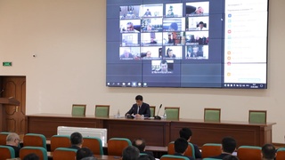 Тиббиётни рақамлаштириш, аҳолини сифатли ва хавфсиз дори воситалари билан таъминлаш масалалари муҳокама этилди