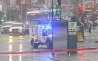 AQShda noma'lum shaxslar avtobus bekatida bir guruh o'smirlarga qarata o'q uzdi