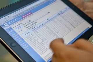 Платформаи “Kundalik.com” ба “emaktab.uz” табдил меёбад