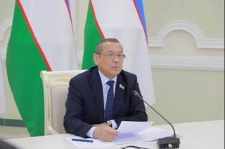 Ер халққа хизмат қилиши керак