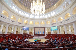 Parlamentdagi muxolifatning kafolatlangan huquqlari kengaytiriladi