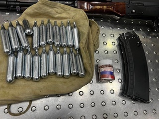 Тошкентга кираётган қуролланган шахс тўхтатиб қолинди