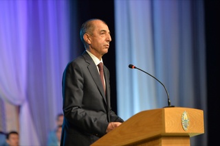 Ikki eshik orasidagi salmoqli umr