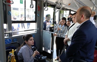 Мүгедекттігі болған тұлғаларды көлікте қолдау көрсету мәселесі қаралды