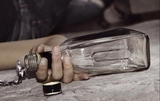 Туркияда ароқдан заҳарланиб вафот этган ўзбекистонликлар сони 14 нафарга етди