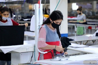 Пандемия, лекин ҳаёт давом этмоқда