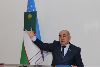 Вилоят ҳокимлиги "Фахрий ёрлиғи" таъсис этилди