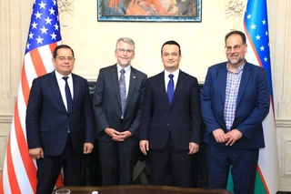 В США обсуждена возможность установления сотрудничества с крупнейшими обувными брендами