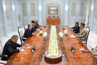 Президенти Ӯзбекистон ҳайати Покистонро қабул кард