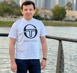 Собиқ қўшиқчи  Диёр Махкамов фаолияти ҳақида маълумот берди