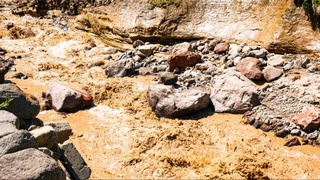 Хитой: сел келиши оқибатида 21 киши ҳалок бўлди