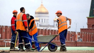 Как обеспечиваются права граждан, работающих за границей