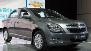 Қайси автомобиллар нархи пасайтирилиши кераклиги маълум қилинди