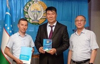 Выборы-2023: наблюдатели от МПА СНГ посетили избирательный участок в Бишкеке