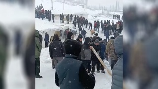 Тожикистонда қор кўчкиси оқибатида 10 киши ҳалок бўлди