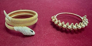 Дубайдан учиб келган фуқаронинг ёнидан ноқонуний заргарлик буюмлари аниқланди