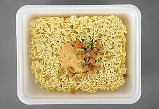 Тез тайёрланадиган лағмоннинг организм учун қандай зарари бор?