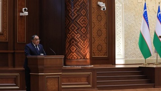 Янги иш ўринларини яратиш ҳамда аҳоли бандлигини таъминлаш борасидаги ишлар муҳокама этилди