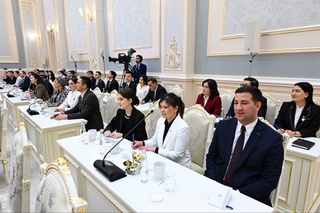 Xorijiy tillarni oʻrganadigan yoshlarga xarajatlari “2+6” shaklida qoplab beriladi