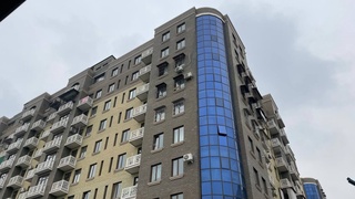 Yangihayot tumanida “dom” tomiga noqonuniy uy qurildi