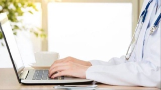 Вазорати тандурустӣ барои духтурони ташаббускори Ӯзбекистон платформаи навро ба кор даровард