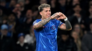 Гол Энцо Фернандеса принес «Челси» победу в дерби с «Тоттенхэмом»