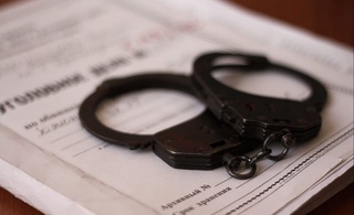 В Намангане задержан мужчина, потребовавший 10 тысяч долларов за отправку матери и сына в хадж