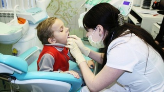 Bola tishlarini kariyesdan qanday himoya qilish mumkin?