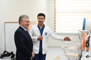 Prezident yangi tibbiyot markazlarini borib ko‘rdi