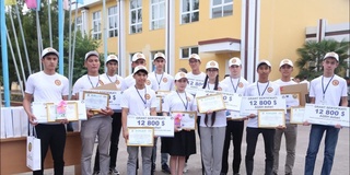 Республика фан олимпиадаси ғолибларига 12800 долларлик ваучерлар топширилди