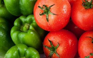 Россия сняла все ограничения на поставки томатов и перца из Узбекистана