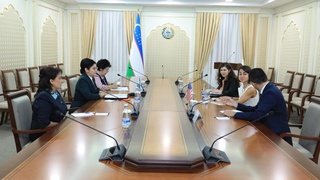 АҚШ Мемлекеттік департаментінің өкілі әйелдер мен гендерлік теңдік бойынша істерді жоғары бағалады