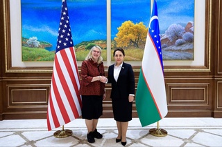 Ӯзбекистон ва ИМА рушди минбаъдаи ҳамкориҳои байнипарлумонӣ ва таҳкими робитаҳои дуҷонибаро баррасӣ карданд