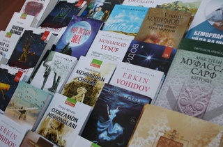 Kitob yarmarkasida bojxonachilar faol qatnashdi