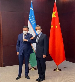 Владимир Норов  Қытайдың  Сыртқы істер министрімен кездесті