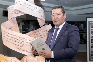 Бўлма хушнуд, эй дилим, миллат ғамин ғамлашмасанг...