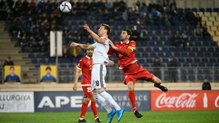 Футбол: с места в карьер, но без оглядки