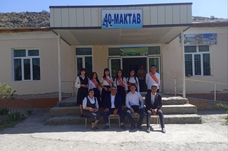 Яқинларимни соғинаман, аммо болалар меҳри шу қишлоқда қолишга ундайверади