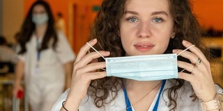 Virusolog koronavirus pandemiyasi nima uchun 2022-yilgacha tugashini tushuntirib berdi