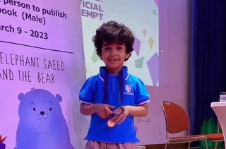 To'rt yoshli yozuvchi