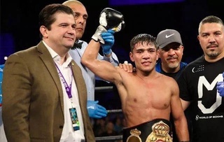 Ahmadaliev chempionlik kamarlari himoyasi uchun jang qiladi