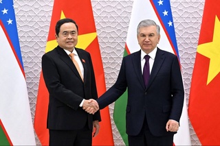 Өзбекстан Президенти Вьетнам менен әмелий шерикликти кеңейтиў әҳмийетли екенин атап өтти